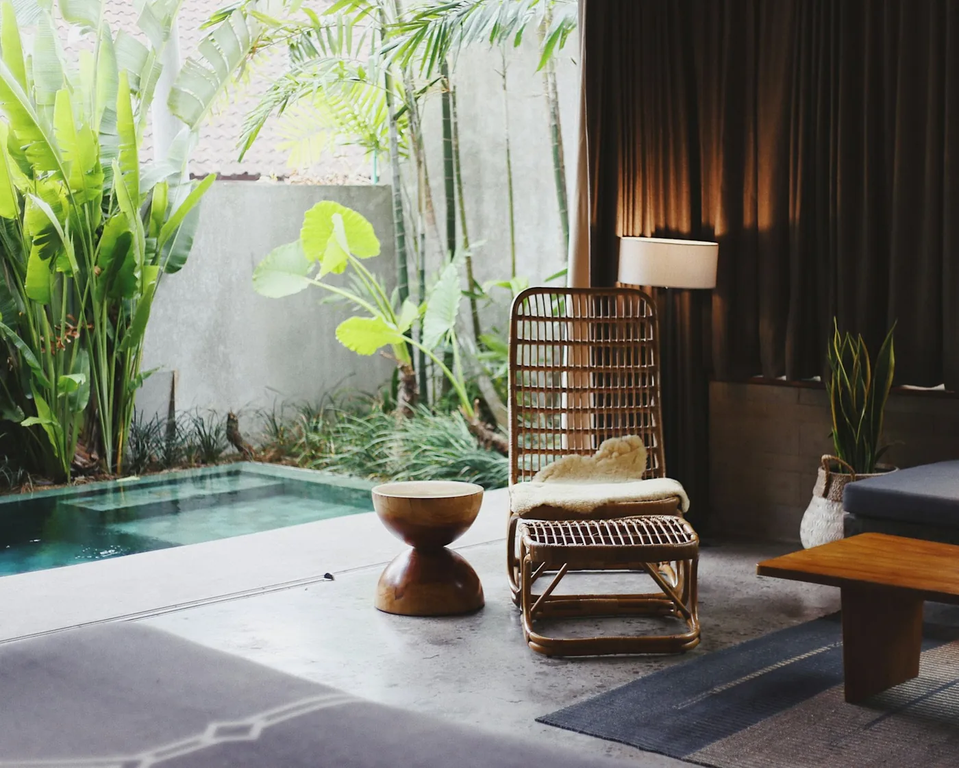 Modern aesthetic clinic atmosphere